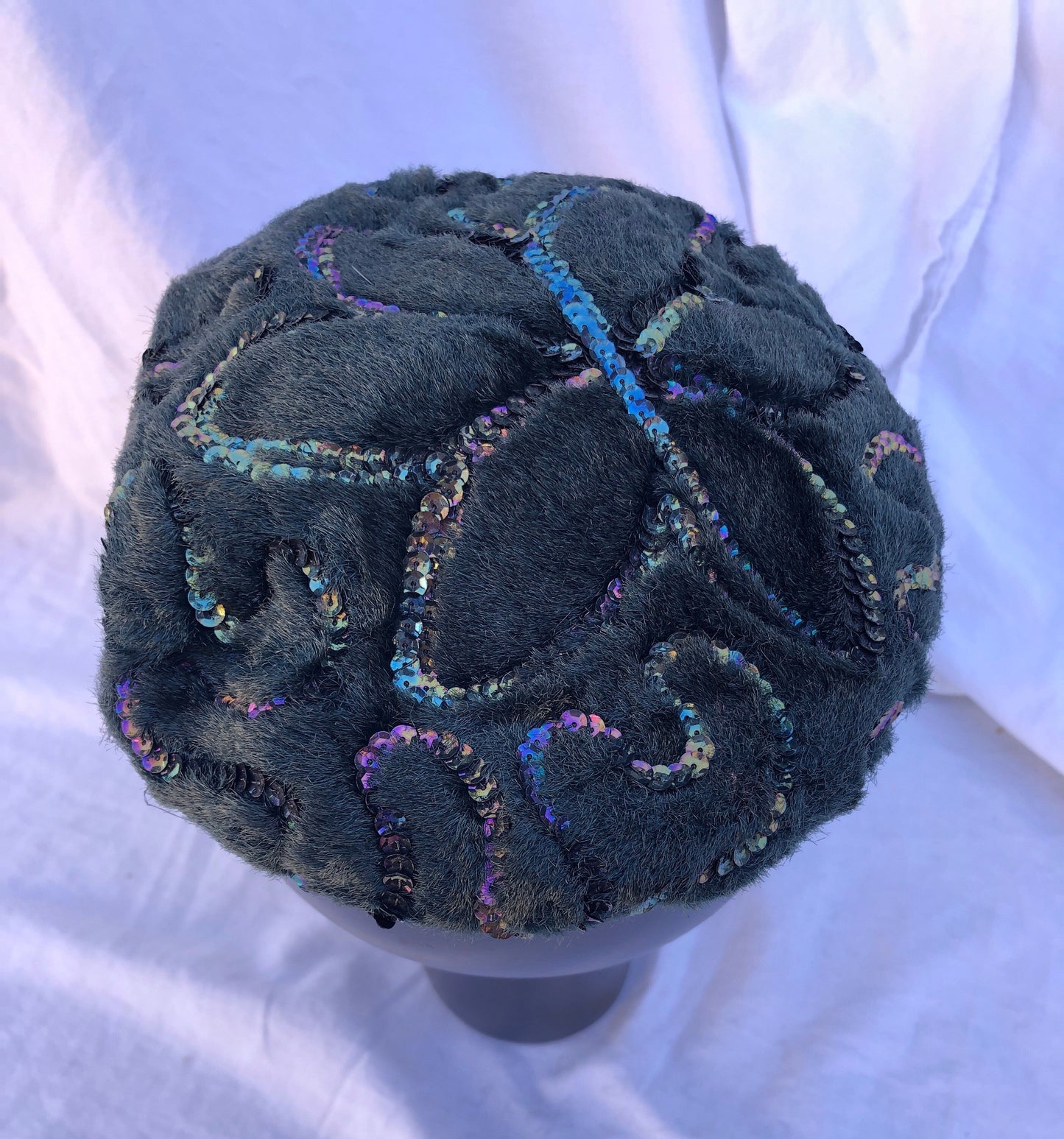 Hunter Green Fuzzy Fascinator Mini Hat with Aurora Borealis Rainbow Sequin Pattern