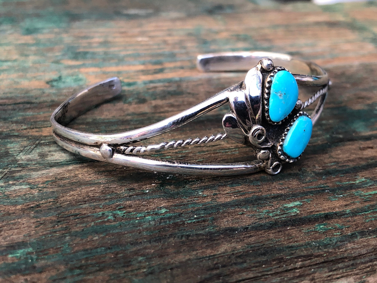 Gorgeous 2 stone Turquoise Gemstone Native American Vintage Sterling Silver Cuff Bracelet