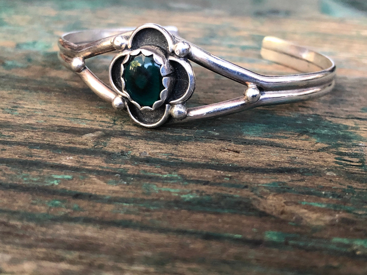 Vintage Native American Sterling Silver & Abalone Cuff Bracelet