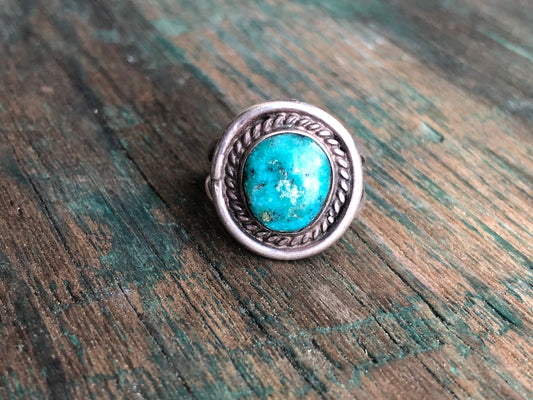 Sterling Silver & Turquoise Bezel Set Vintage Ring