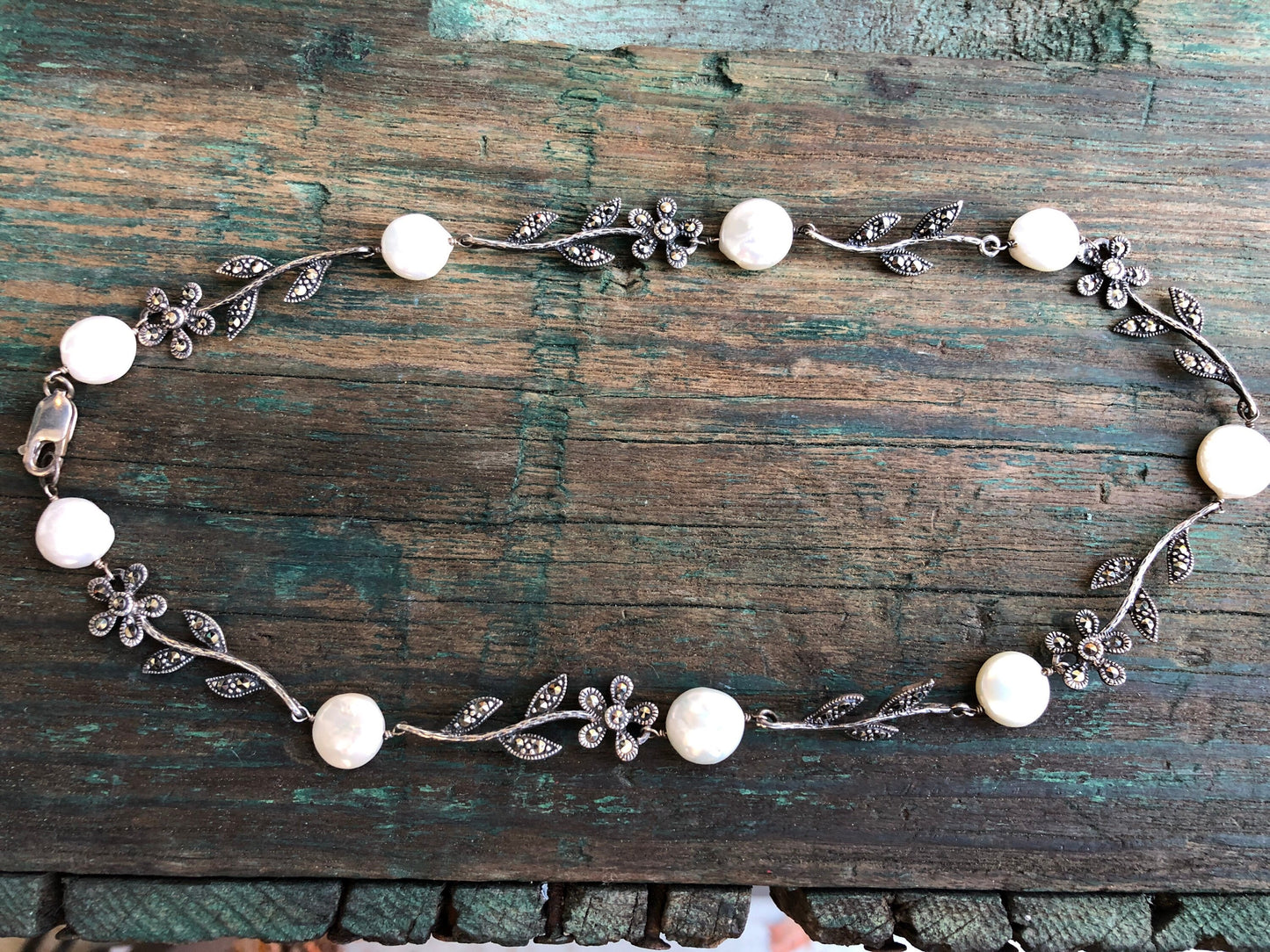 Beautiful Disc Pearl & Sterling Silver with Marcasite Flower and Leaf Vine Link Necklace