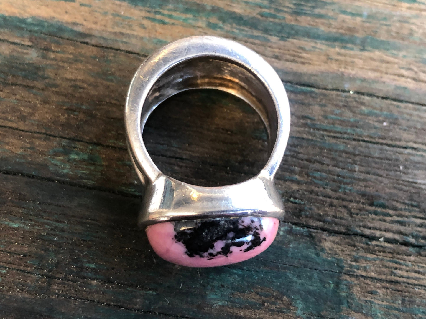 Vintage Chunky Modernist Sterling Silver Pink & Black Rhodonite Gemstone Cabochon Ring
