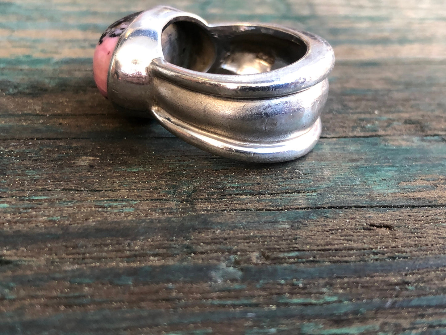 Vintage Chunky Modernist Sterling Silver Pink & Black Rhodonite Gemstone Cabochon Ring