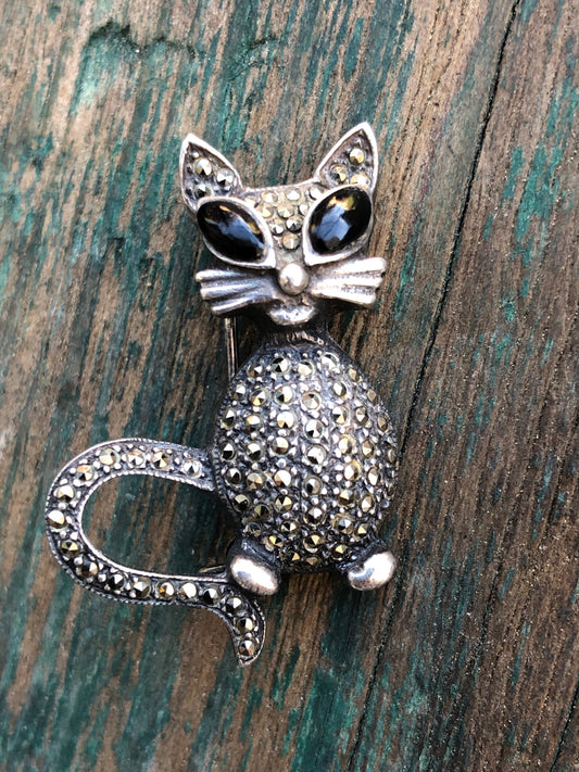 Sterling Silver & Marcasite Kitty Car Brooch with Onyx Eyes