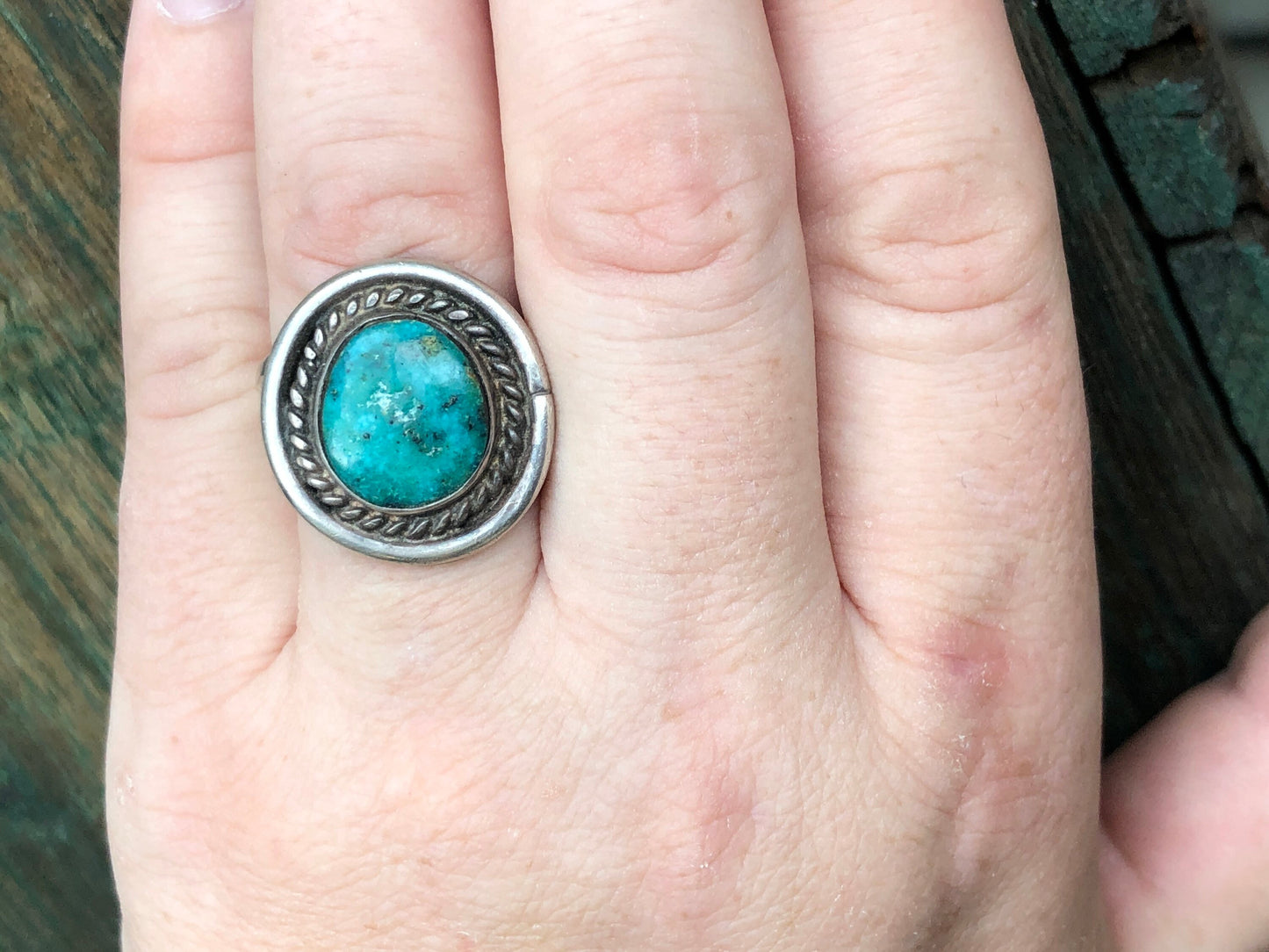 Sterling Silver & Turquoise Bezel Set Vintage Ring