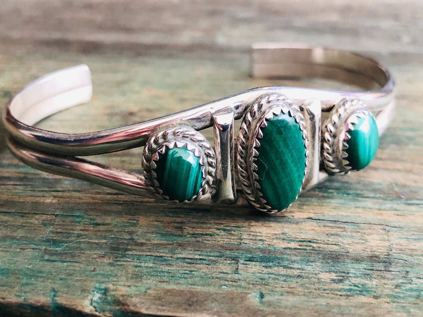 Vintage Native American 3 Green Malachite Gemstone Sterling Silver Cuff Bracelet
