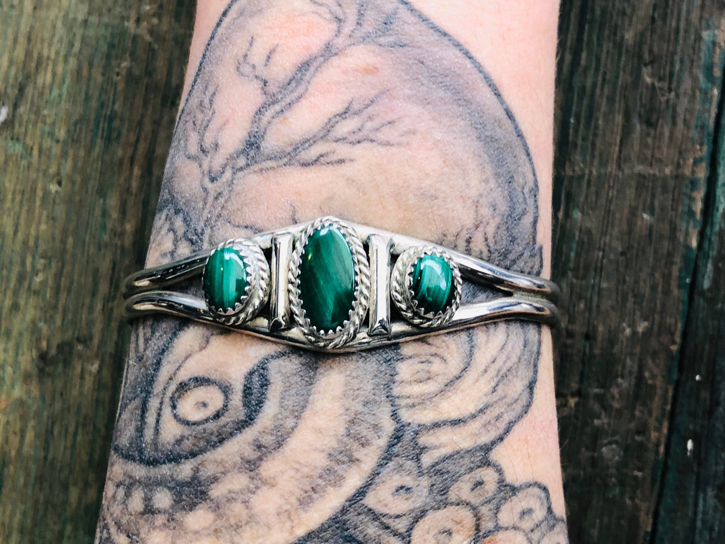 Vintage Native American 3 Green Malachite Gemstone Sterling Silver Cuff Bracelet