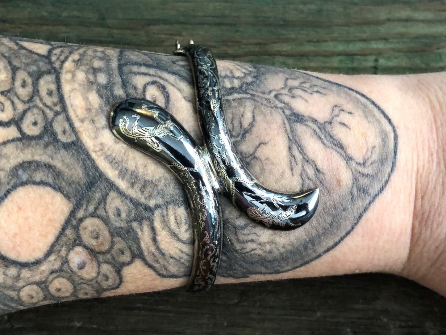 Vintage Nielloware Siam Sterling Silver Hindu Gods & Goddess Hinged Bypass Bangle Bracelet