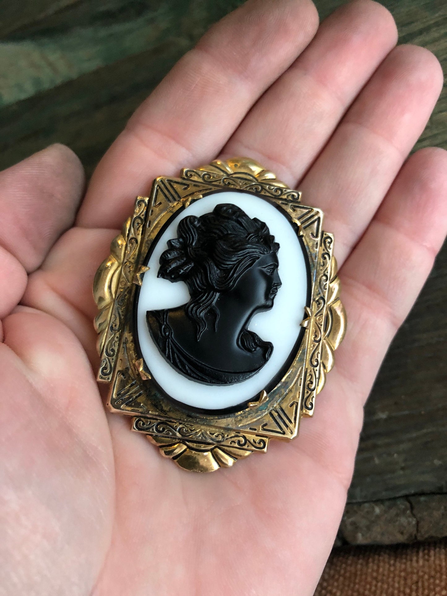 Antique Gold Filled Flourish White Milk Glass & Black Jet Glass Cameo Brooch