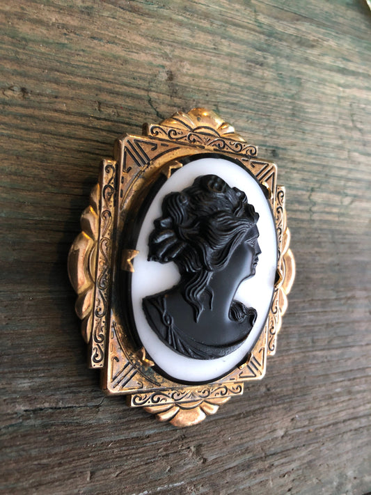 Antique Gold Filled Flourish White Milk Glass & Black Jet Glass Cameo Brooch