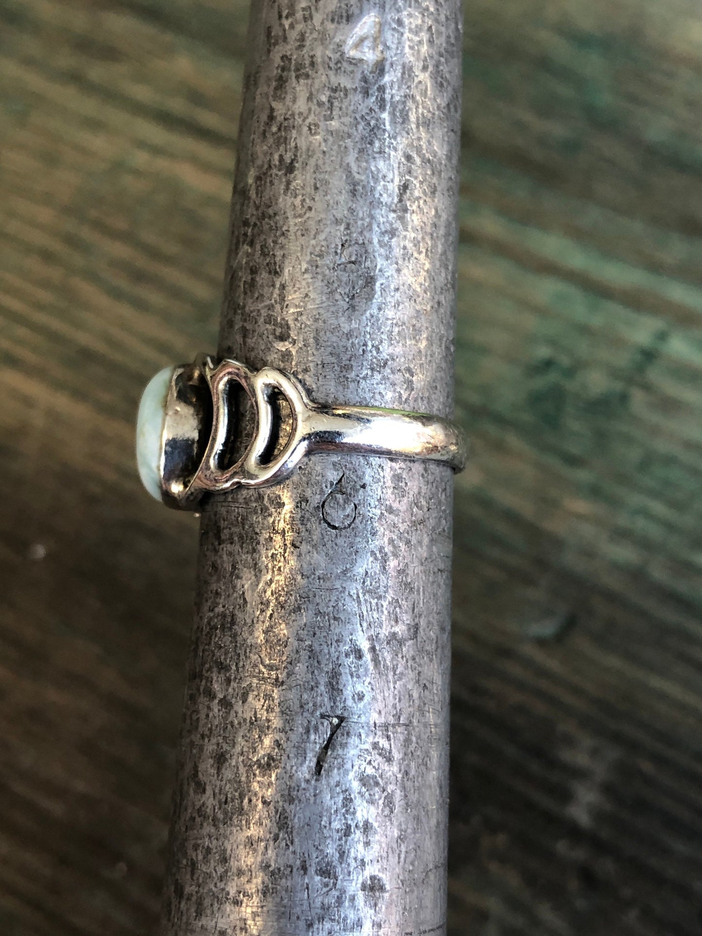 Beautiful Vintage Modern Sky Blue Larimar Gemstone Solitaire Ring