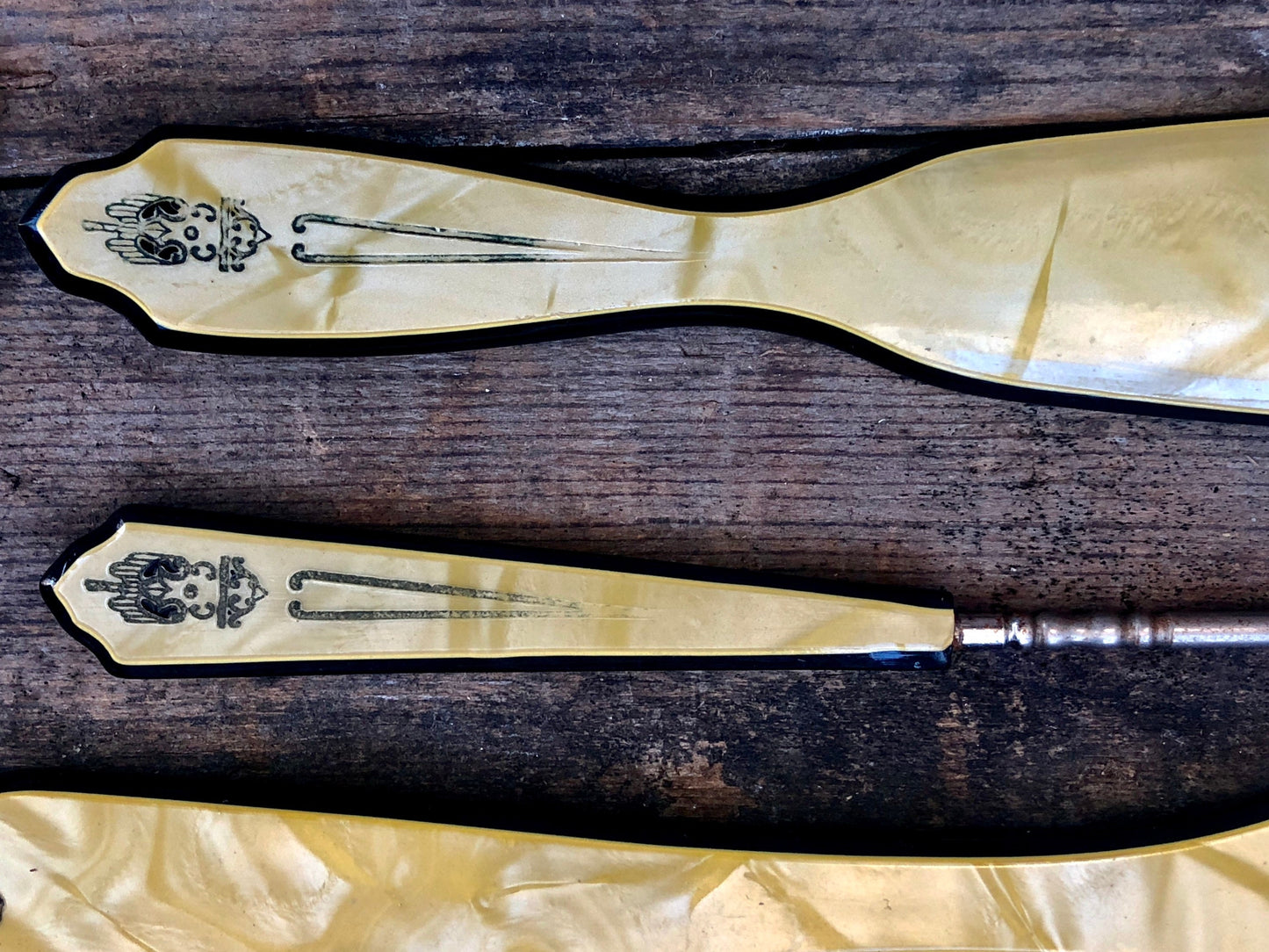 Antique 1920’s Marbleized Cream & Black Art Nouveau 6 pcs Vanity Set : Mirror, Brush & More