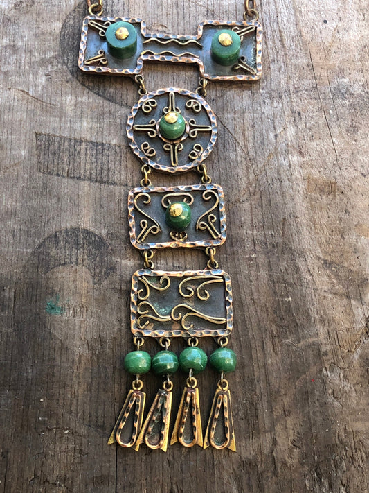 Vintage Mexican Mixed Metal Copper & Brass with Green Jade Agate Gemstone Necklace