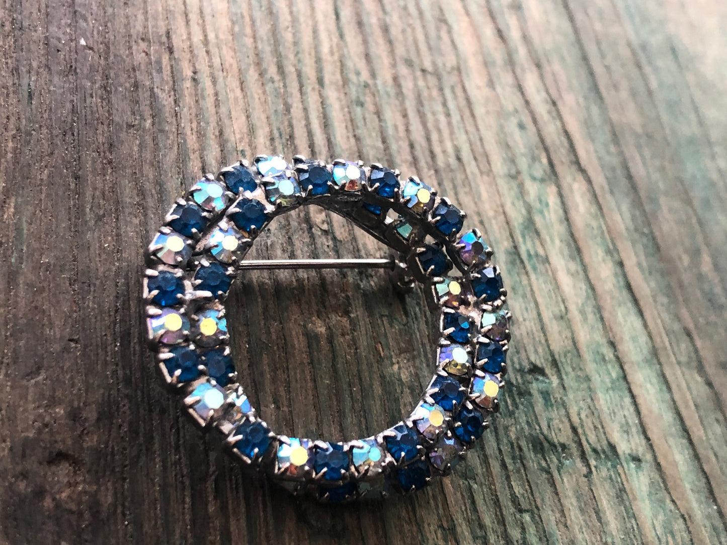 Vintage Art Deco Concentric Circle Blue & Aurora Borealis Crystal Brooch