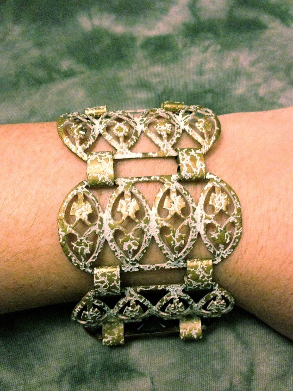 RARE Beautiful Vintage Brass Open Work Filigree Art Nouveau Bracelet with Aged White Enamel Splatter Detail