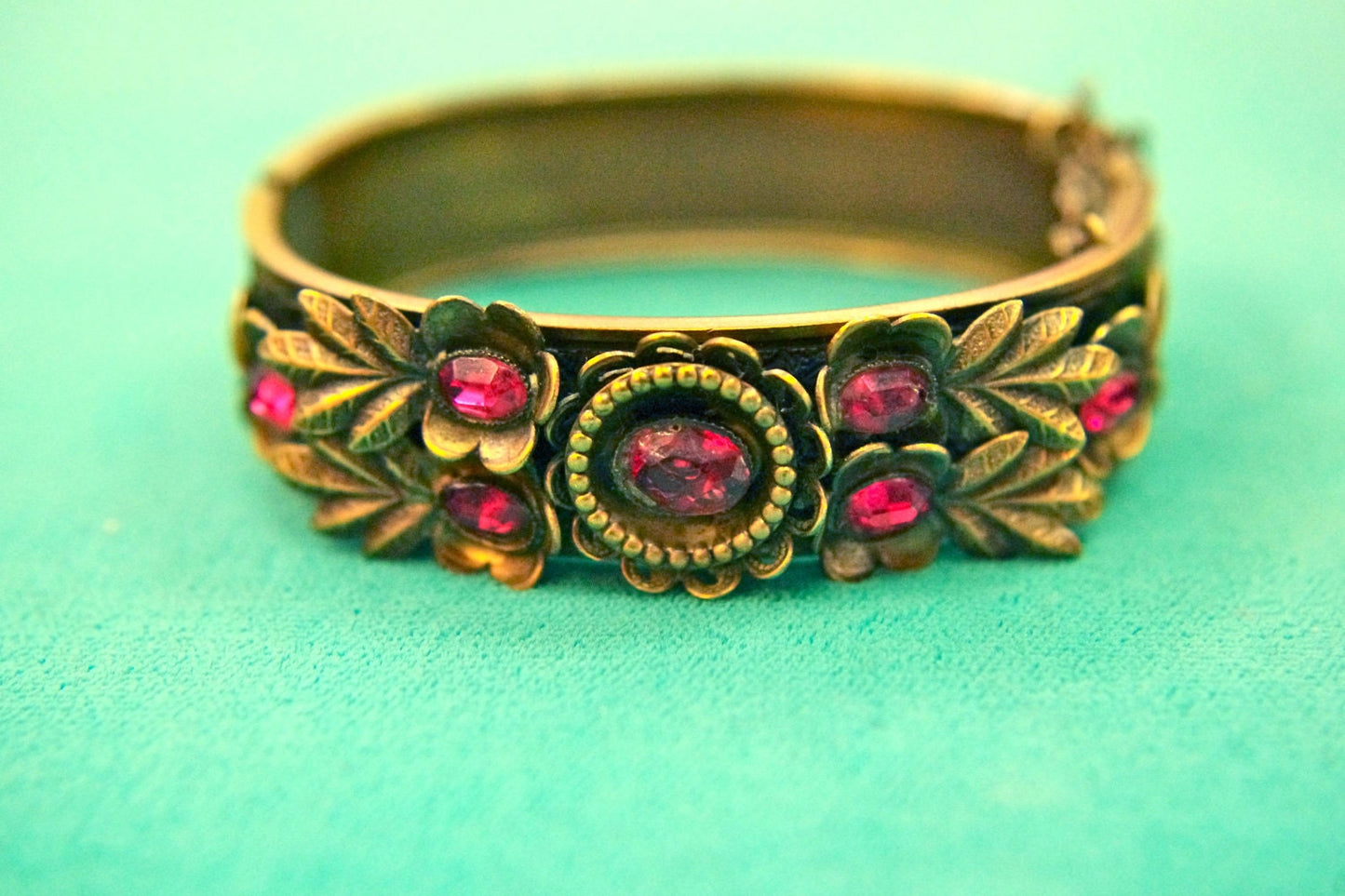 Embossed Art Nouveau Brass Hinged Bangle Bracelet with Ruby Red Czech Crystal & Art Glass