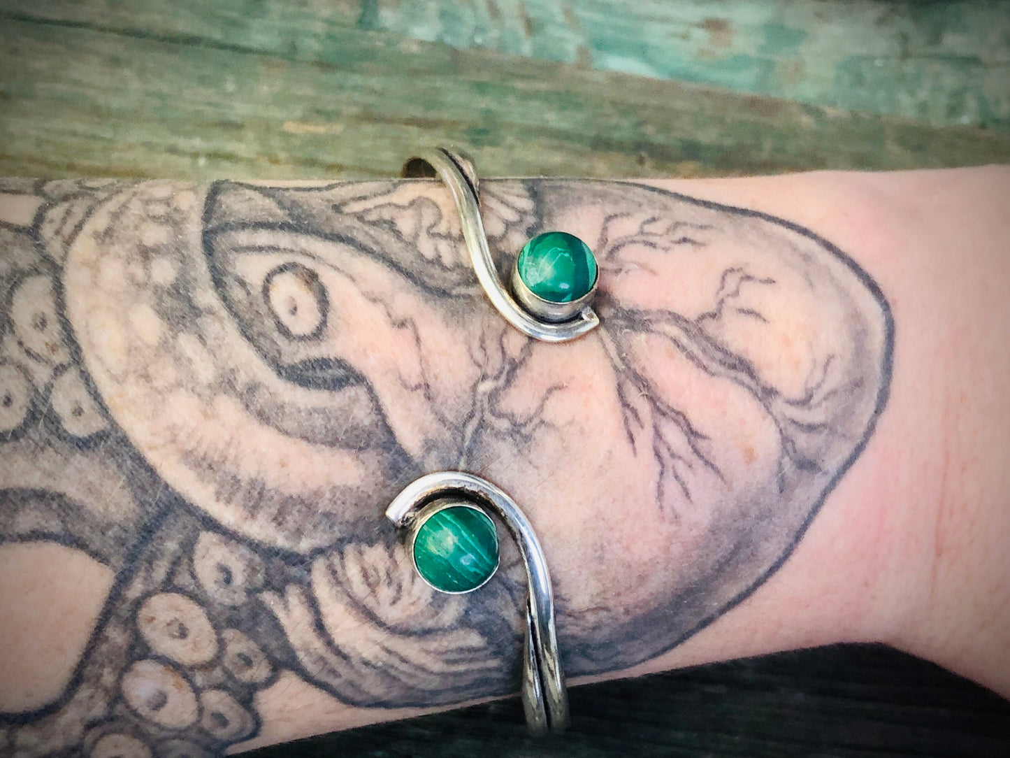 Vintage Malachite Gemstone Native Sterling Silver Bypass Cuff Bangle Bracelet