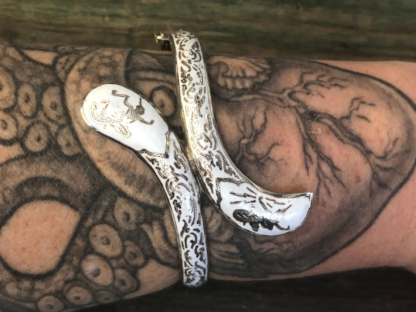 Vintage Siam Sterling Silver White Enamel Mekkalah & Ramasoon Hindu Gods and Goddess Lightning and Thunder Hinged Bangle Bracelet
