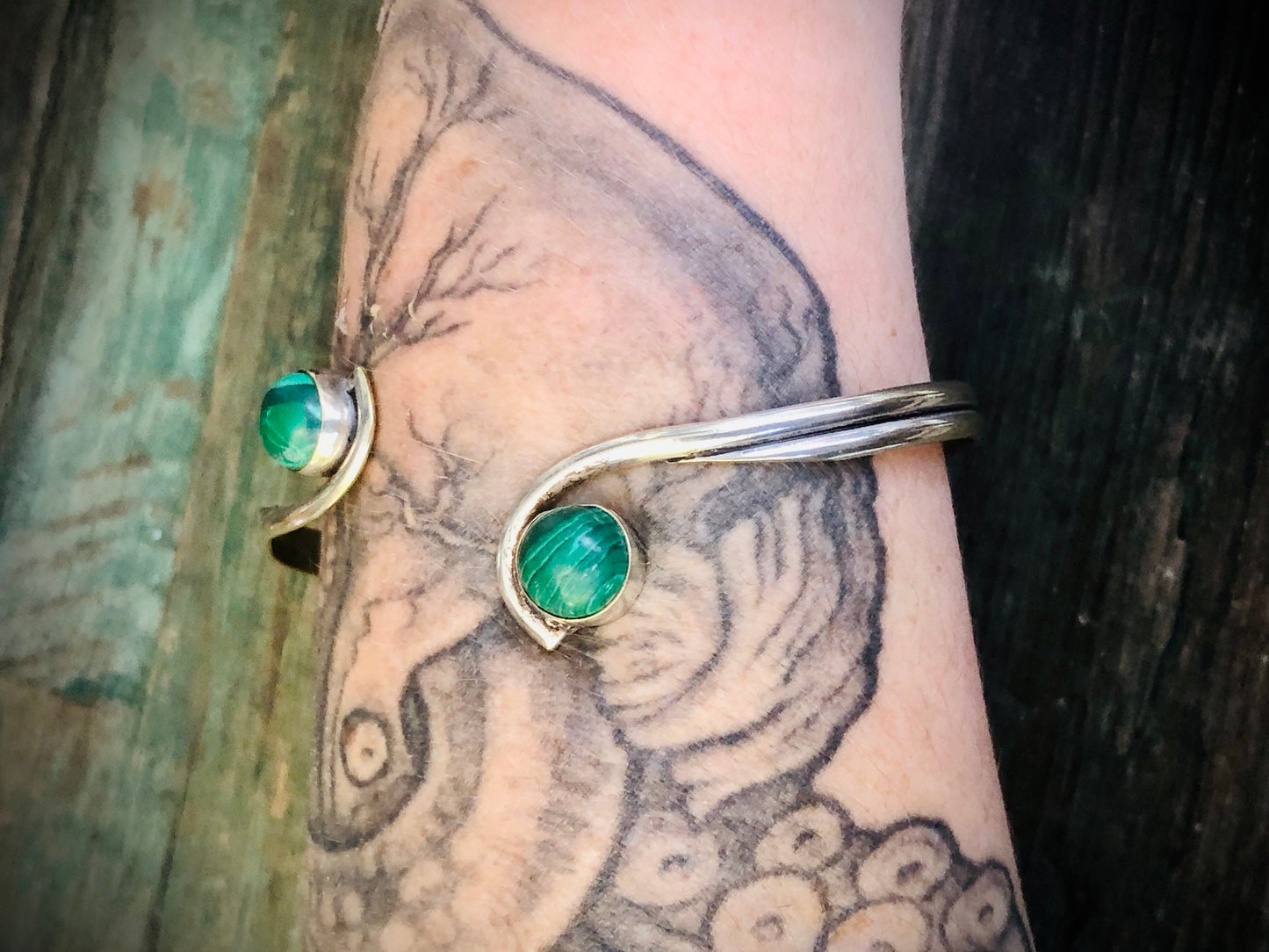 Vintage Malachite Gemstone Native Sterling Silver Bypass Cuff Bangle Bracelet
