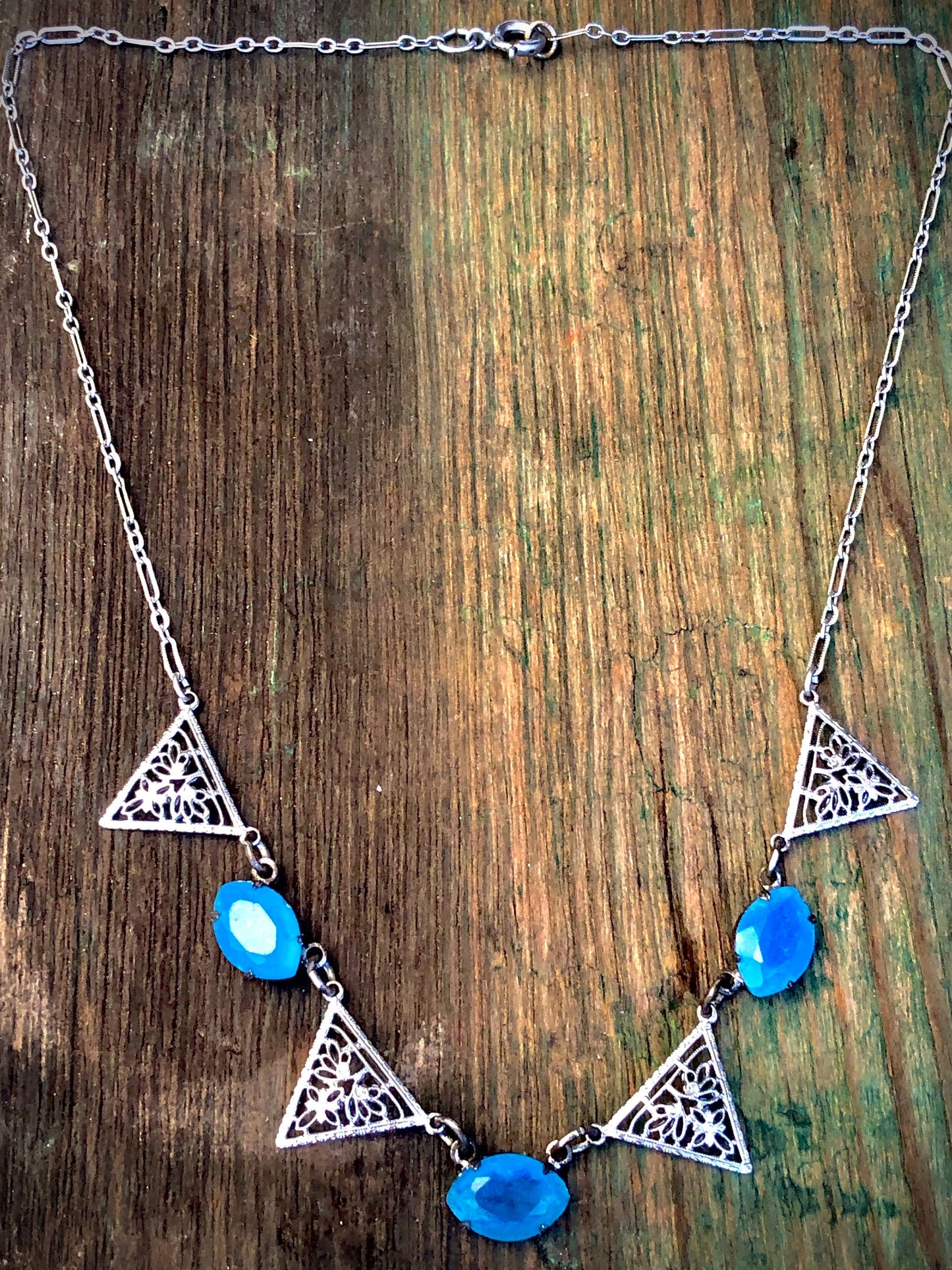 Vintage Edwardian Blue Art Glass in Silver Stamped Filigree Textured Chain Necklace