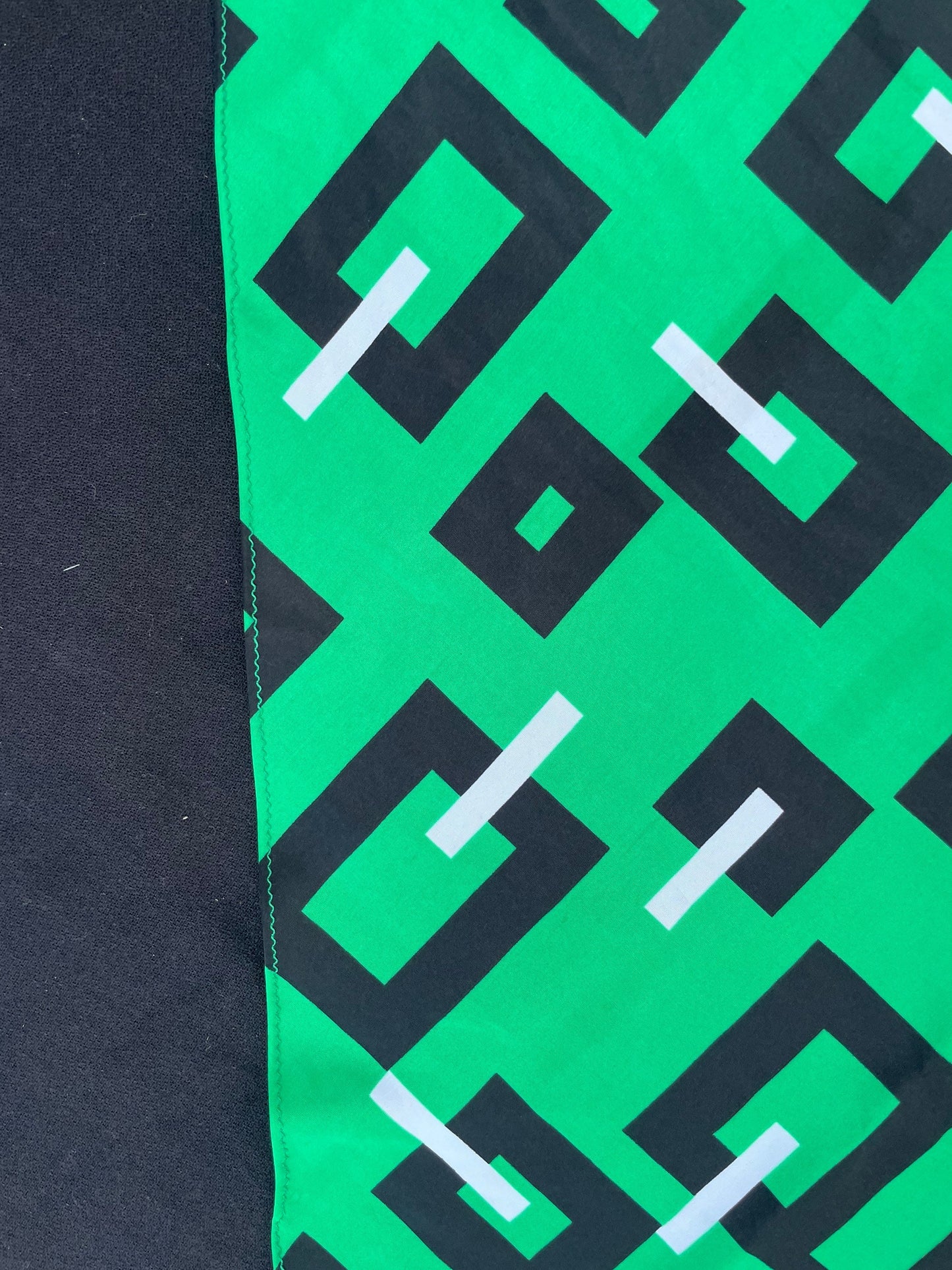 Vintage 1980’s Triangle Geometric Squares Scarf in Green, White & Black