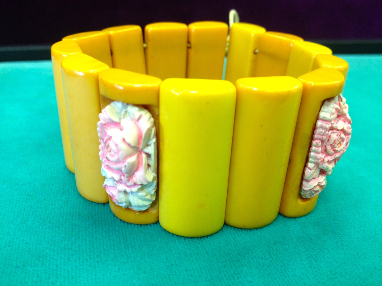 Antique Butterscotch & Pink Molded Rose Bakelite Link Bracelet