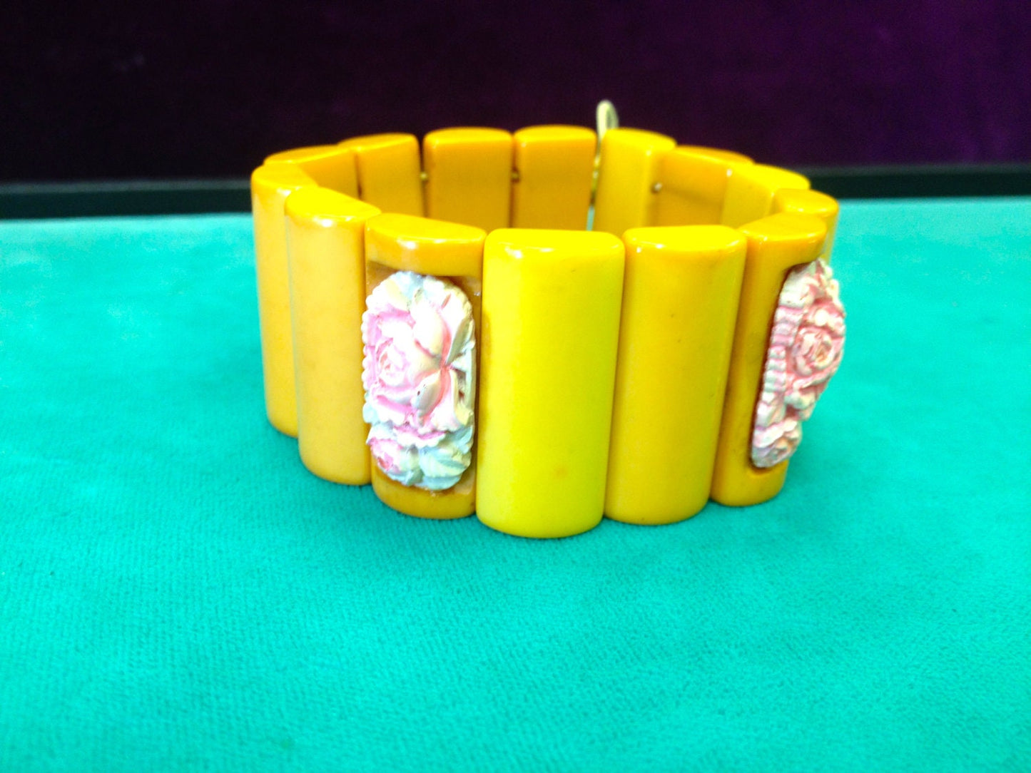 Antique Butterscotch & Pink Molded Rose Bakelite Link Bracelet