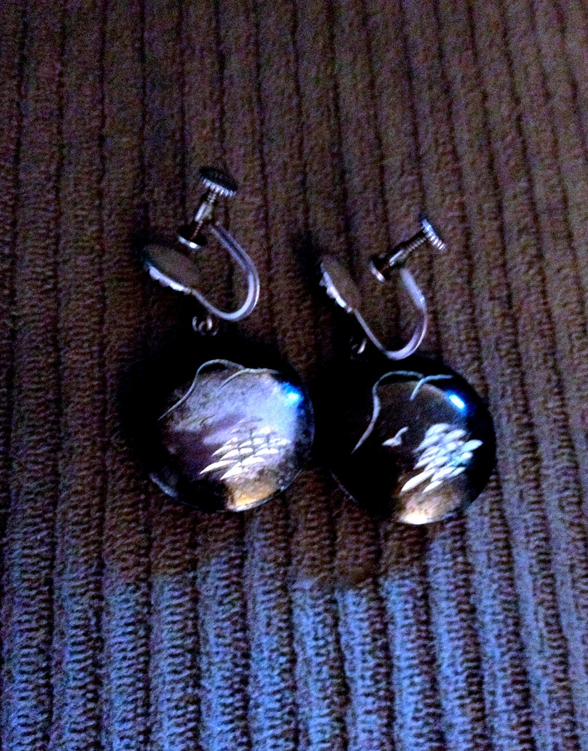 Vintage Siam Silver Sterling Hand Carved Nielloware Earrings