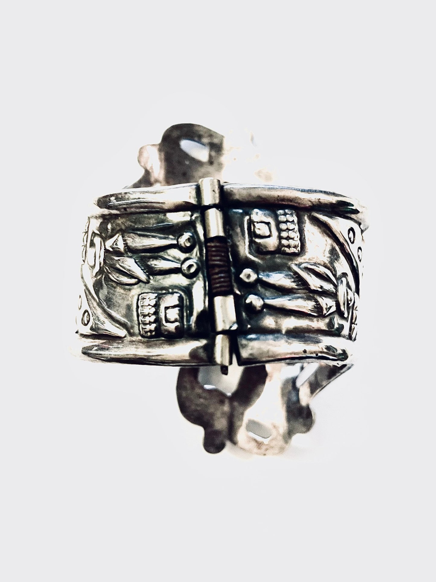 Antique Balladares Mexican Sterling Silver Storyteller Repoussé Hollow-work Gaucho Vaquero Cowboy Cactus Hinged Clamper Bracelet c.1920’s