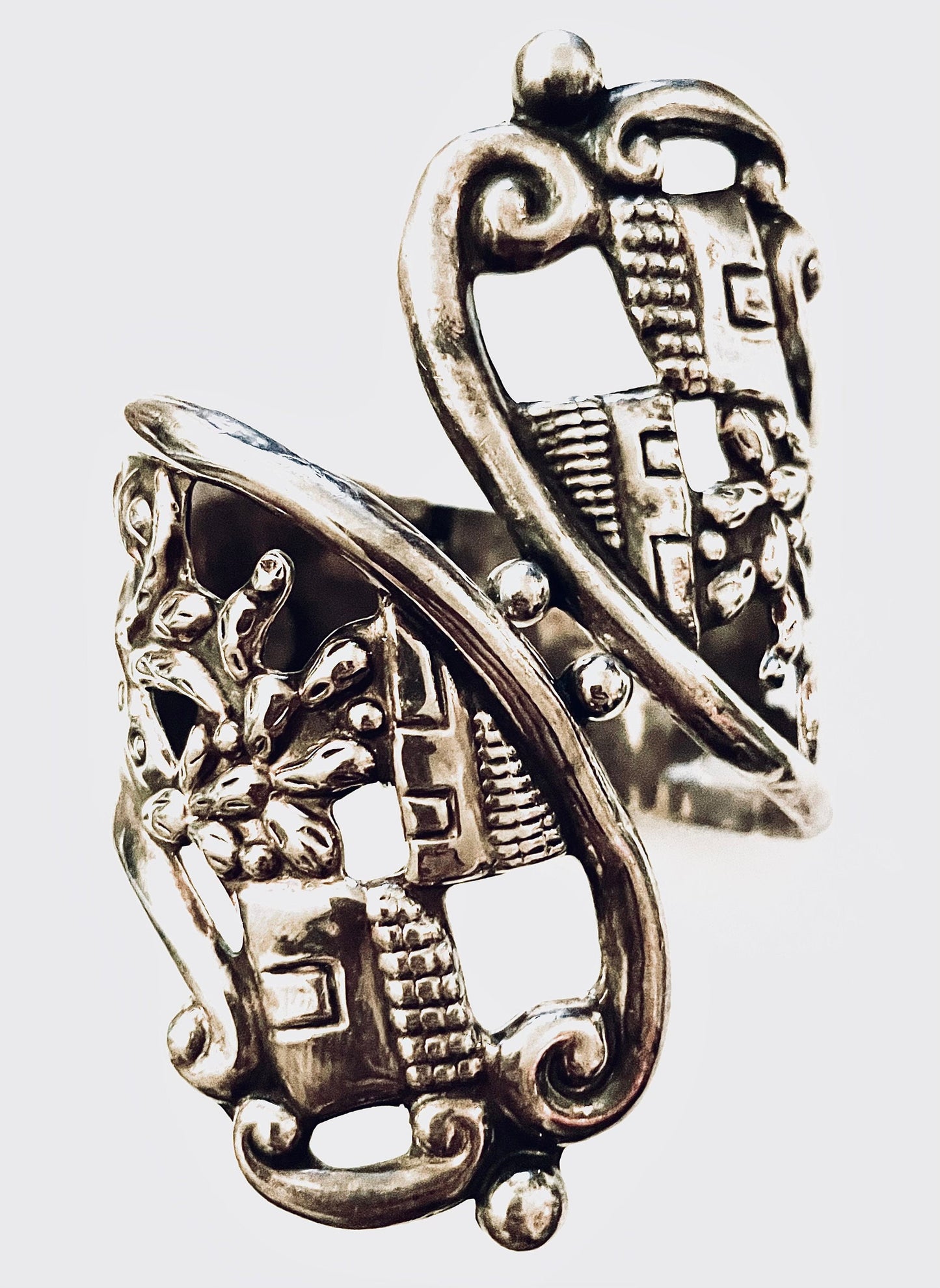 Antique Balladares Mexican Sterling Silver Storyteller Repoussé Hollow-work Gaucho Vaquero Cowboy Cactus Hinged Clamper Bracelet c.1920’s