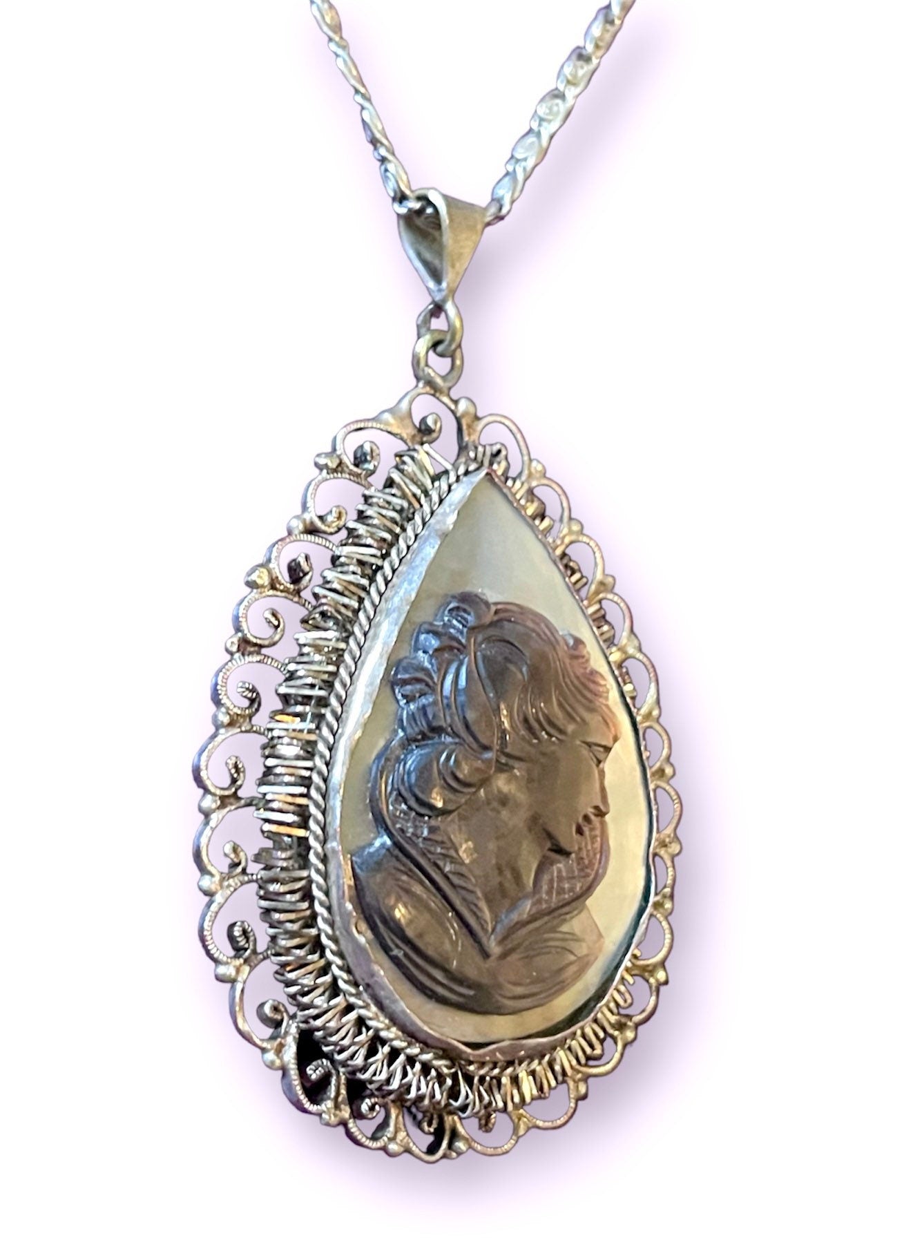 Fine 800 Silver Abalone & Mother of Pearl Carved Cameo Necklace in Filigree Setting
