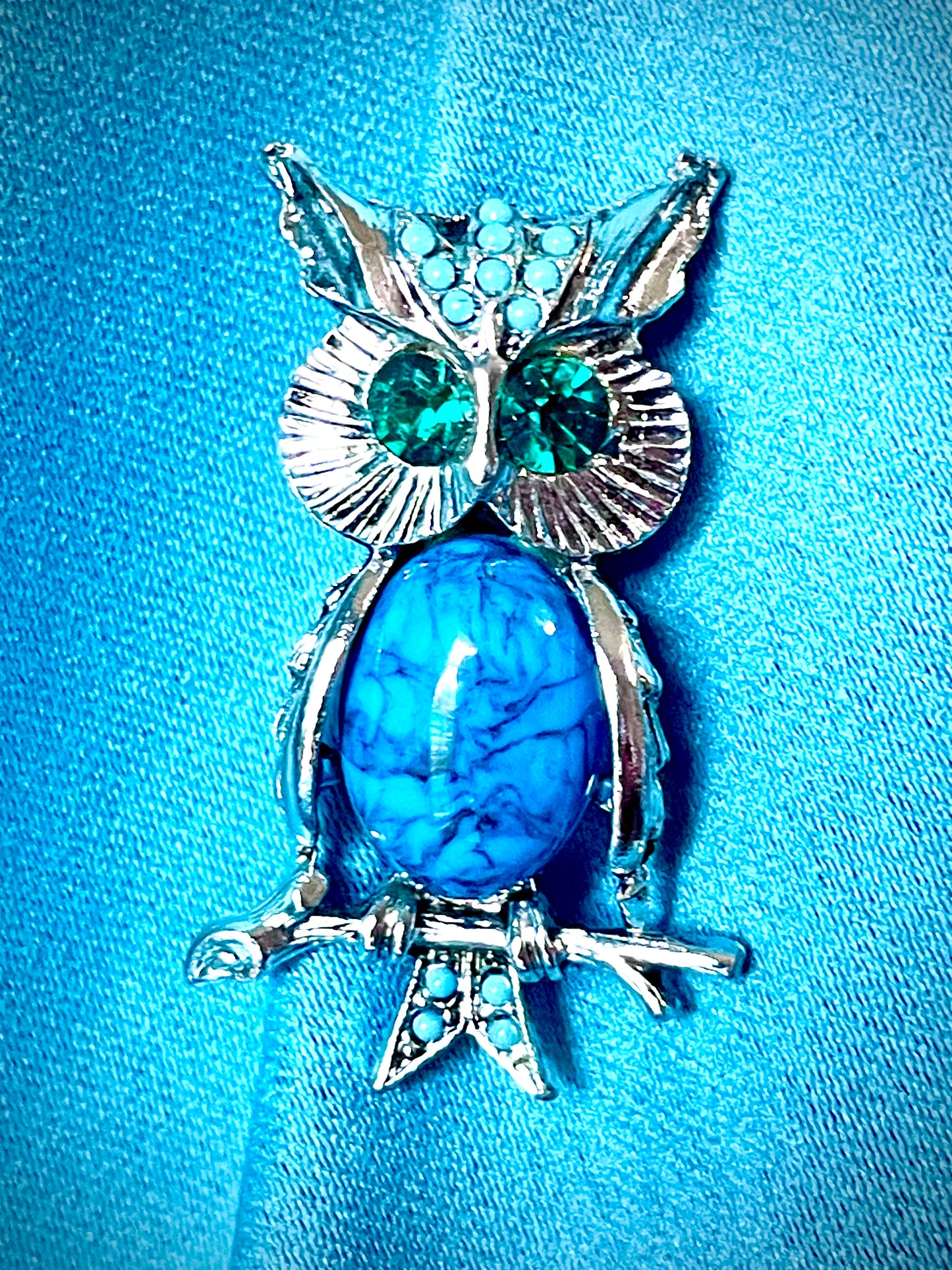 Jelly Belly Turquoise Hubble Art Glass & Green Crystal Silver Owl Figural Brooch