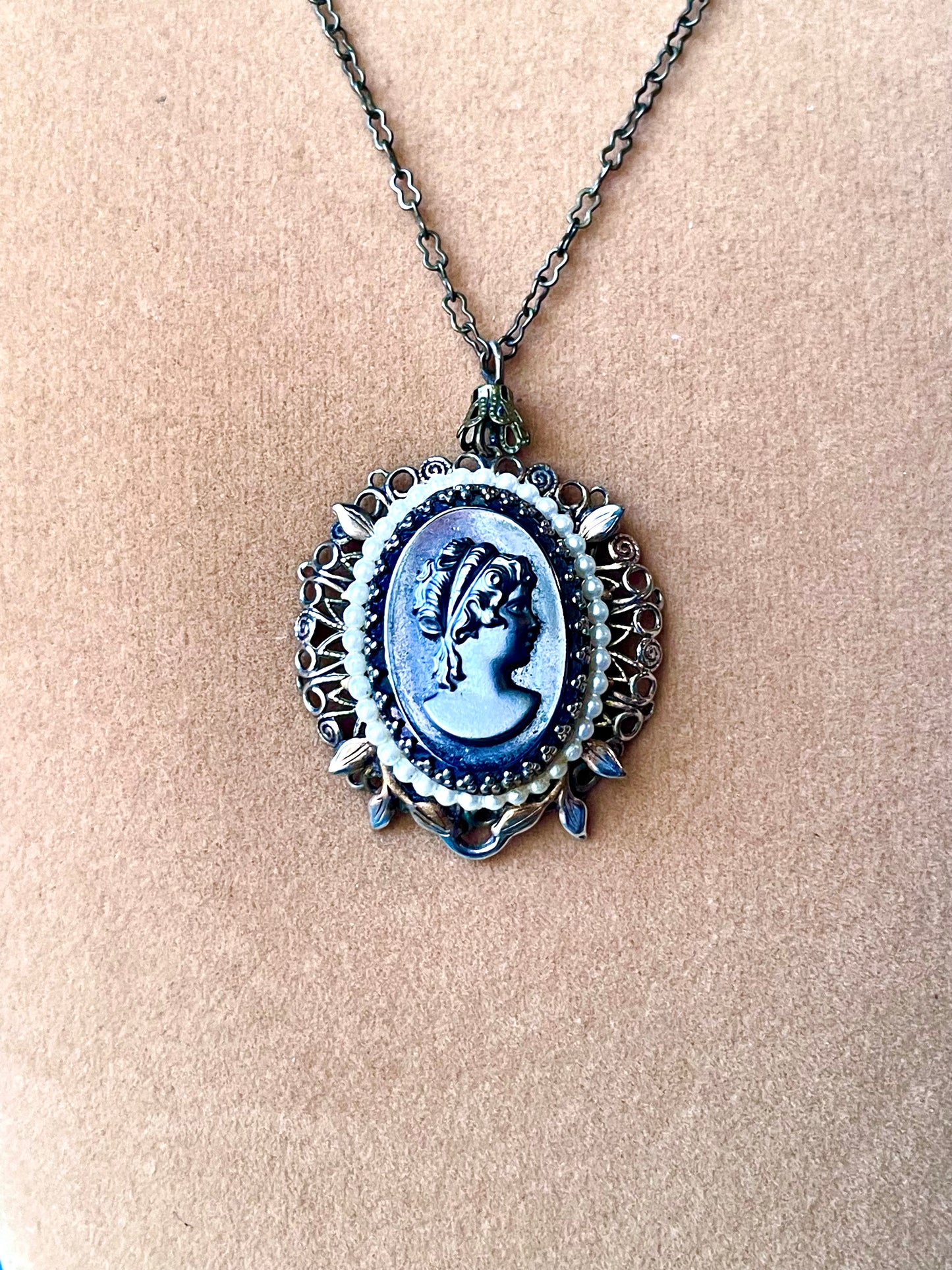 West German Brass Filigree Small Black Mirror Art Glass Hematite Cameo & Pearl Necklace