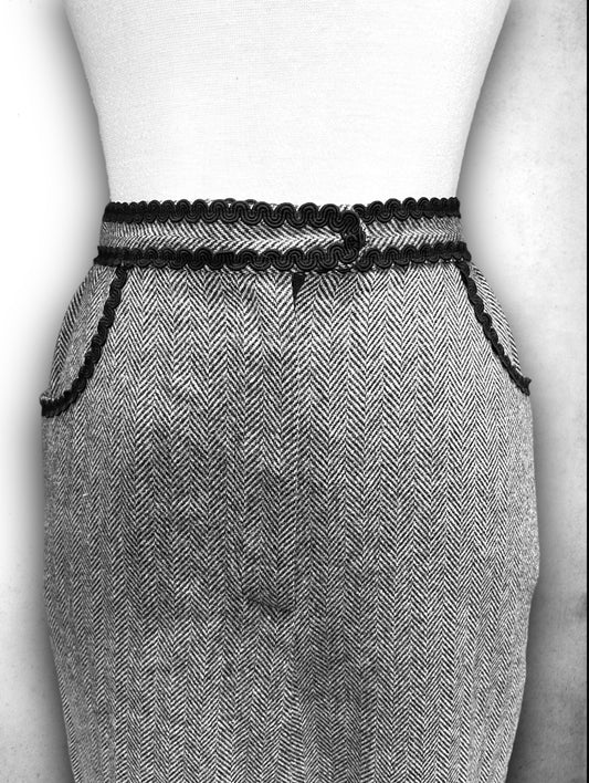 Vintage Grey & Black Chevron Pattern Wool Pencil Skirt with Black Ribbed Detail