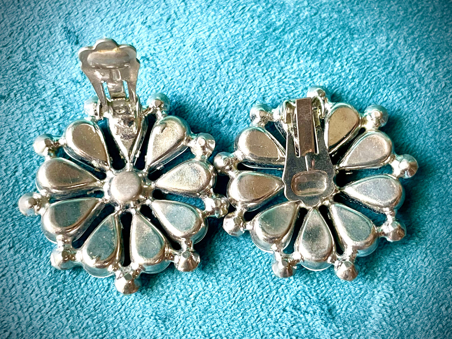 Milk Glass & Blue Topaz Crystal Prong Set Brooch & Earrings Set