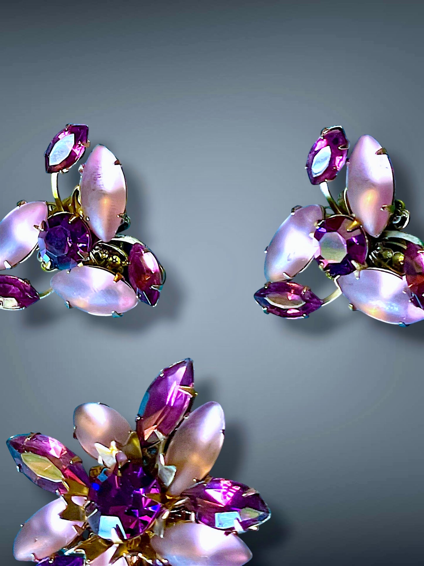 Purple Crystal & Frosted Art Glass Brass Filigree Prong Set Brooch & Earring Demi Parure Set