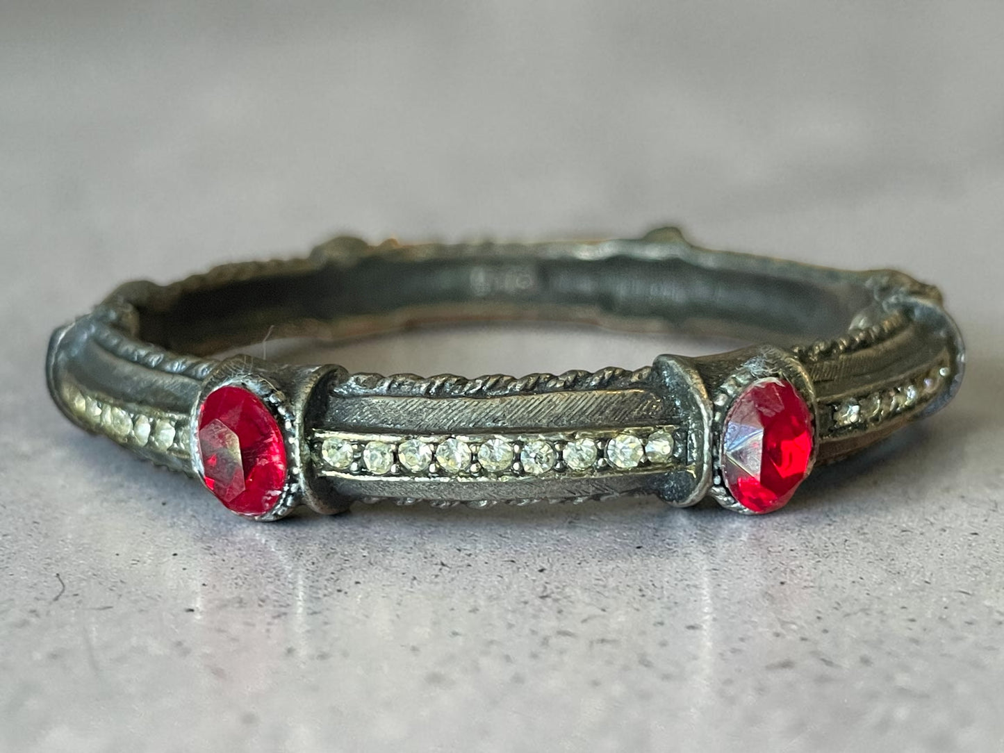 Vintage Art Deco Ruby Red Paste Stone & Crystal Silver Pewter Hinged ART Designer Bangle Bracelet