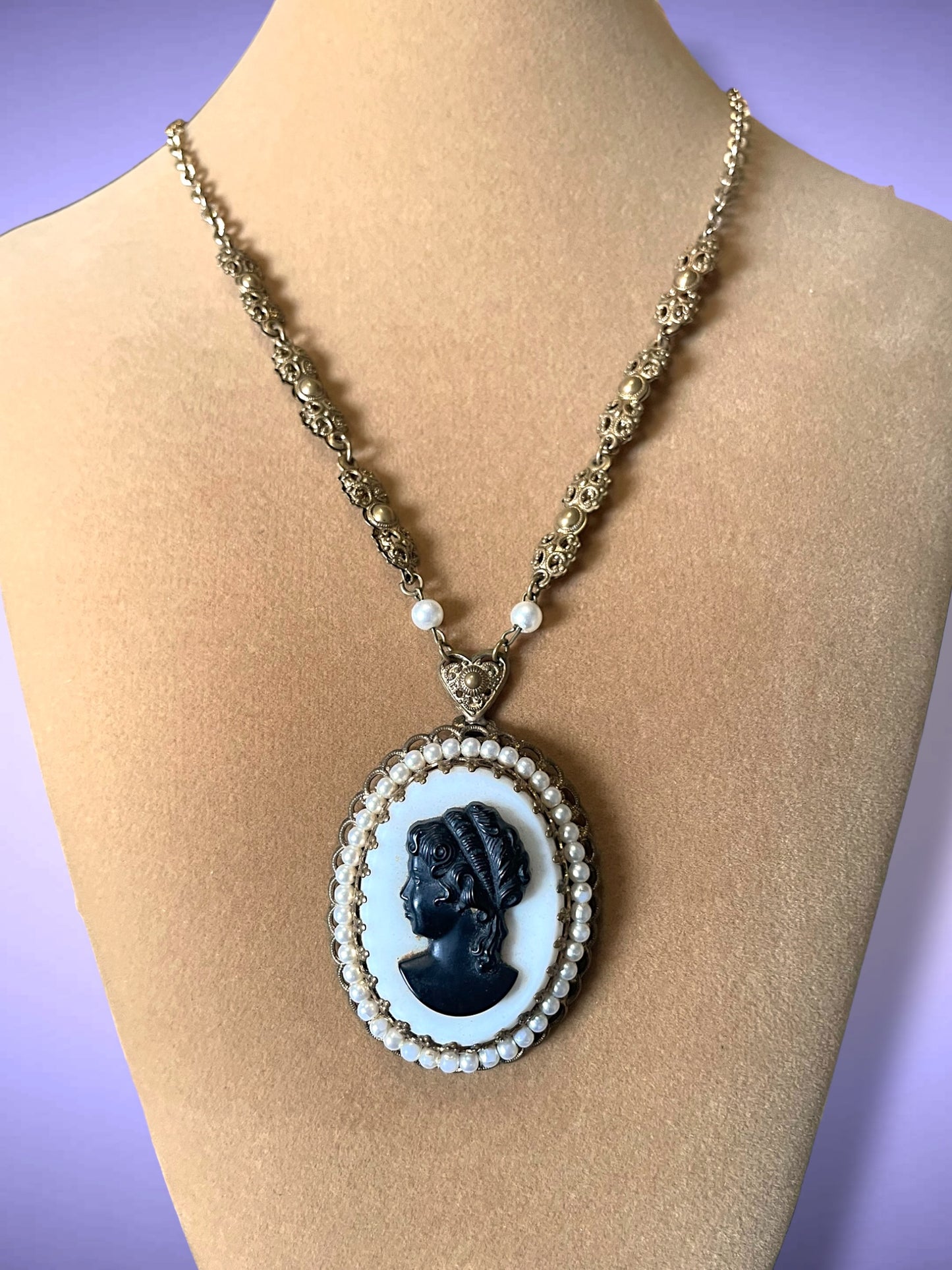 West German Brass Filigree White & Black Art Glass Cameo Pearl Necklace