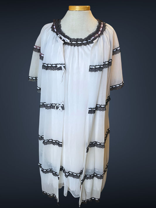 1960’s Black & White Sheer Lace Nightgown Peignoir Set