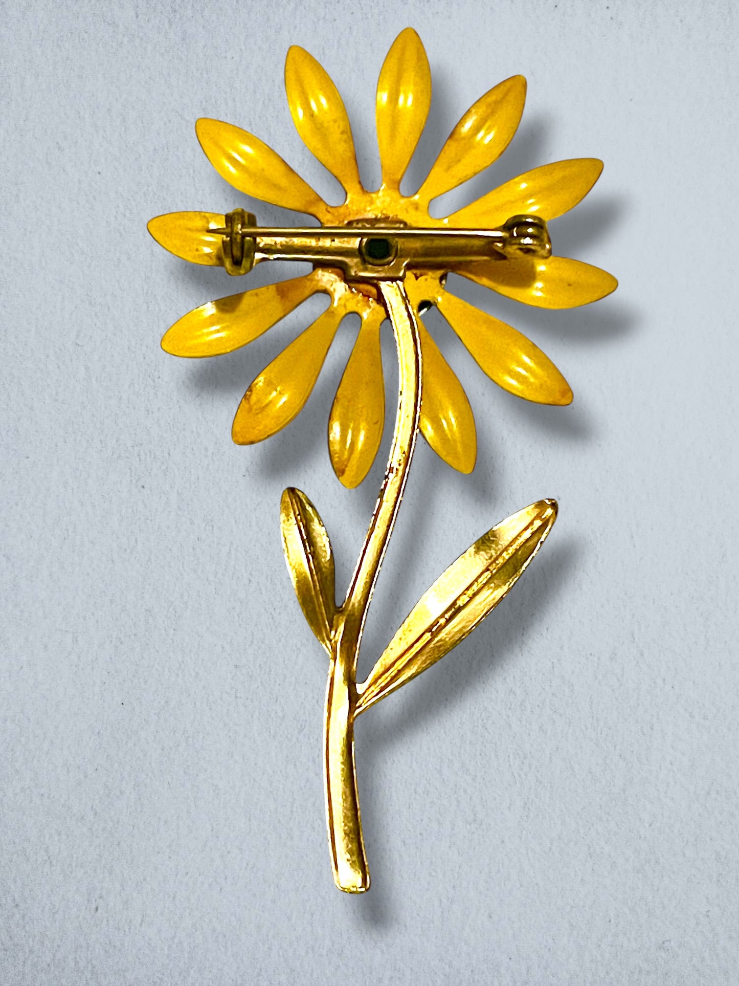 Mid Century Modern Yellow Enamel Metal Daisy Flower Brooch & Earring Demi Parure Set