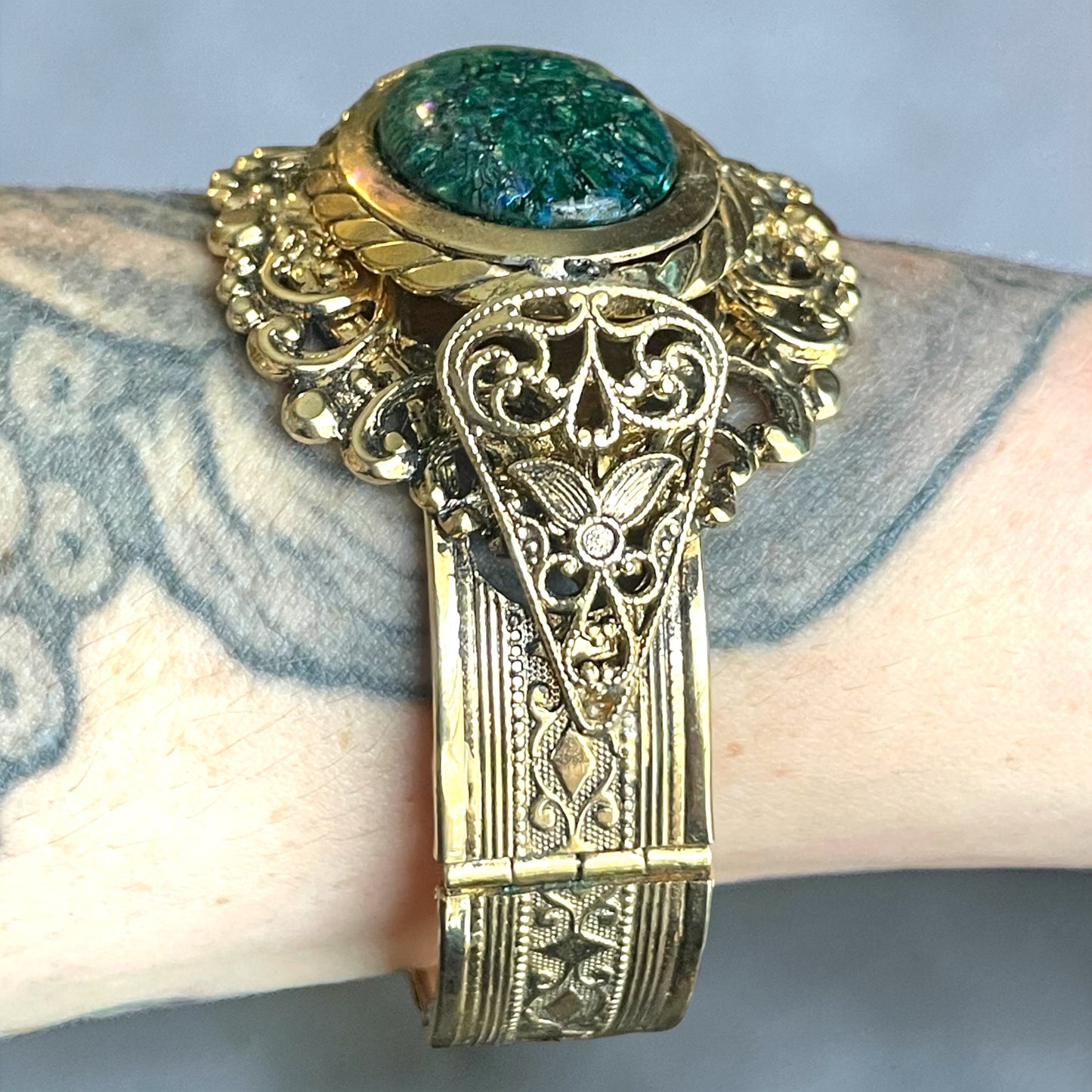 Whiting & Davis Green Dragons Breath Fire Opal Foil Art Glass Gold Brass Filigree Embossed Hinged Clamper Bracelet (Necklace Sold Separately)