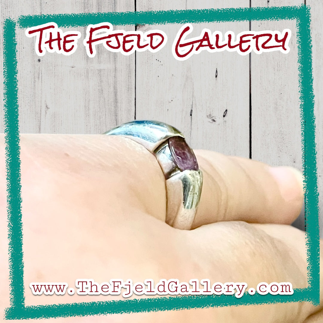 Vintage Amethyst Sterling Silver Sleek Modern Minimalist Ring