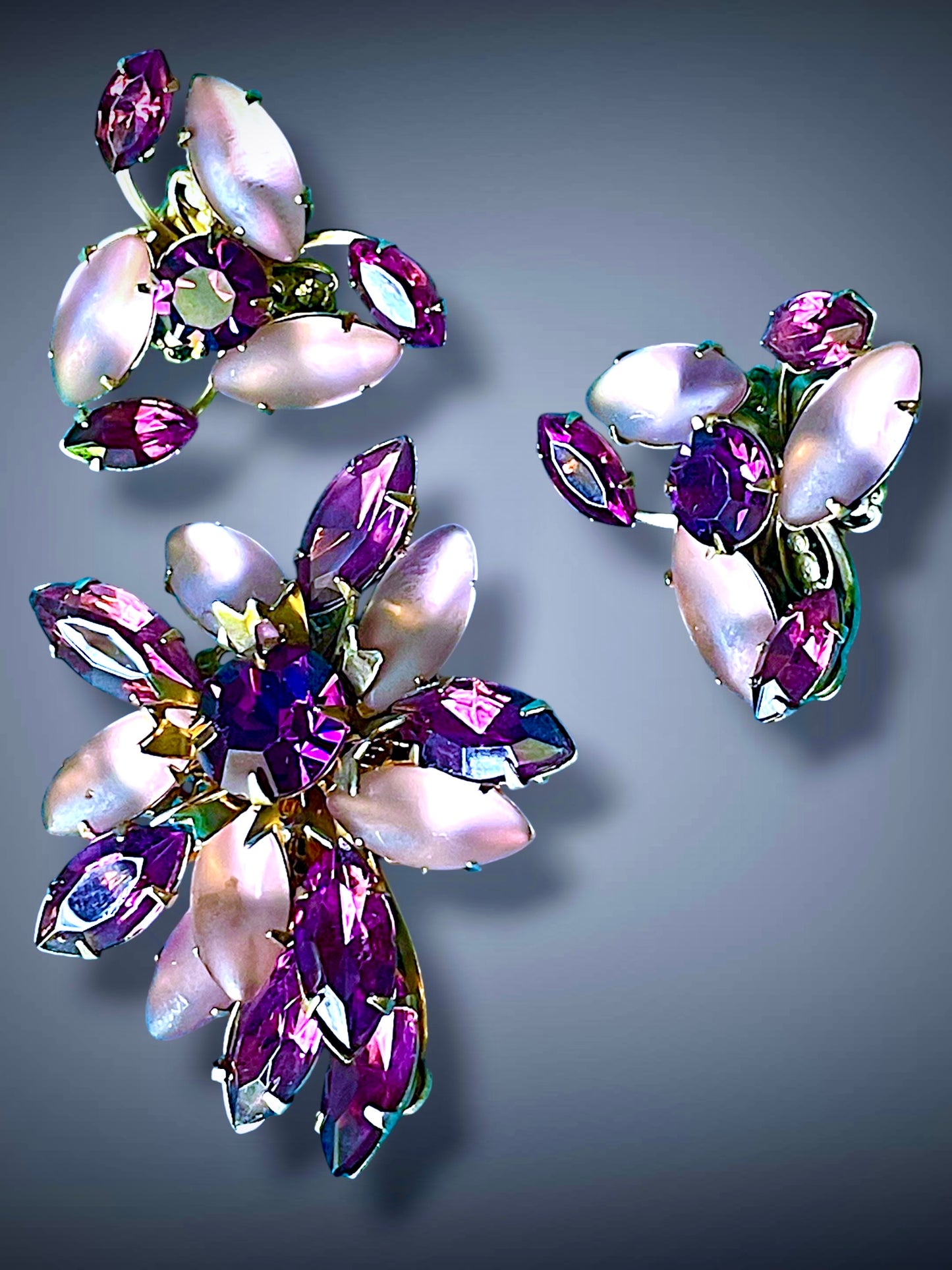 Purple Crystal & Frosted Art Glass Brass Filigree Prong Set Brooch & Earring Demi Parure Set