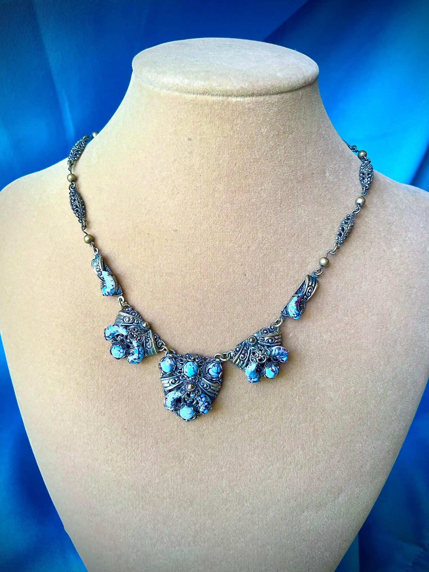 Czechoslovakian Turquoise Hubbell Art Glass Brass Filigree Choker Necklace