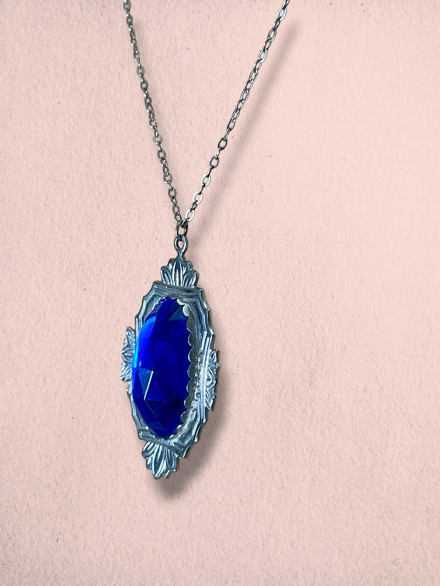 Art Deco Sapphire Blue Faceted Art Glass Lotus Flower Silver Necklace