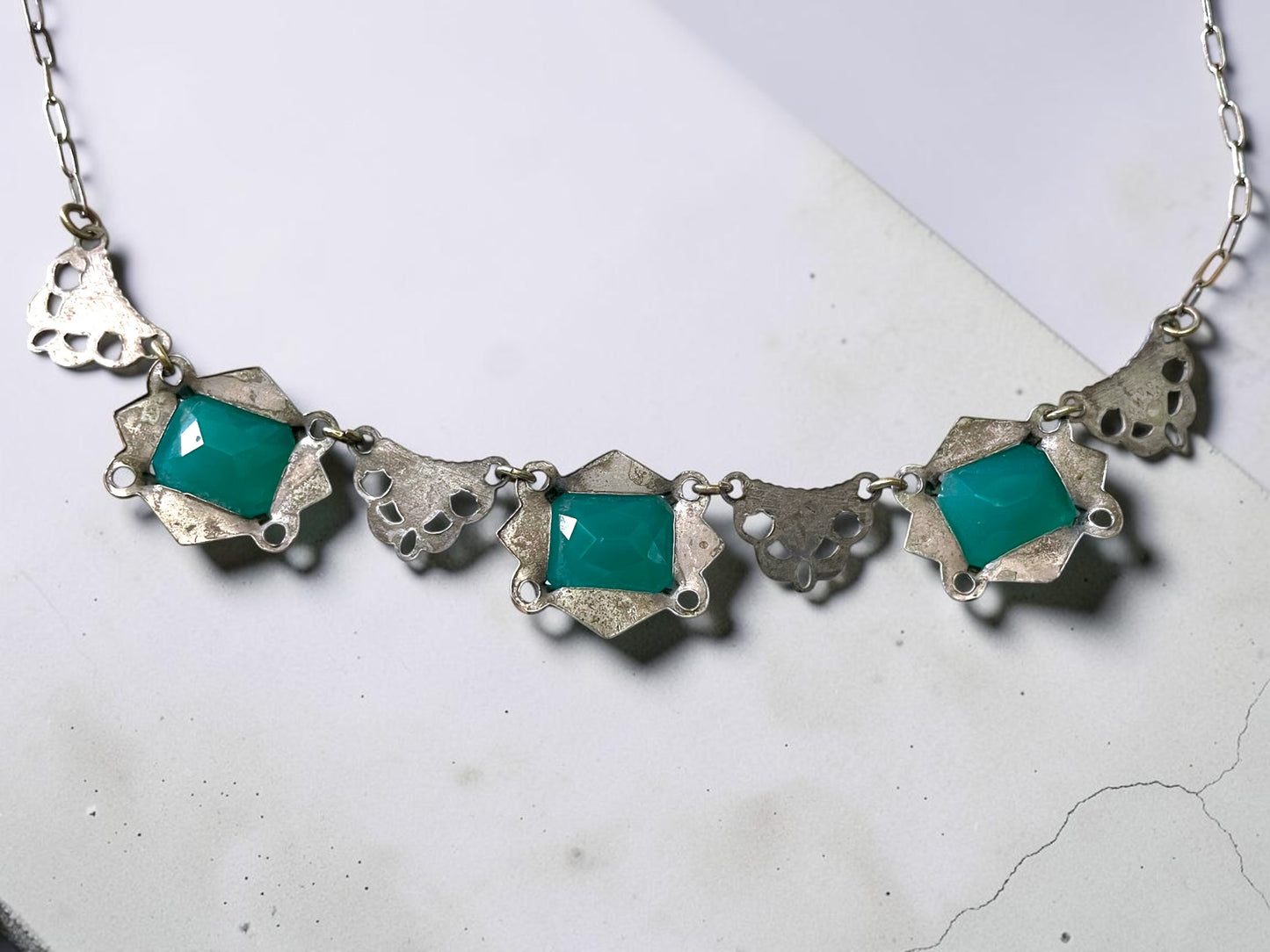 Art Deco Rhodium Silver Plated Brass Chrysoprase & Marcasite Filigree Necklace