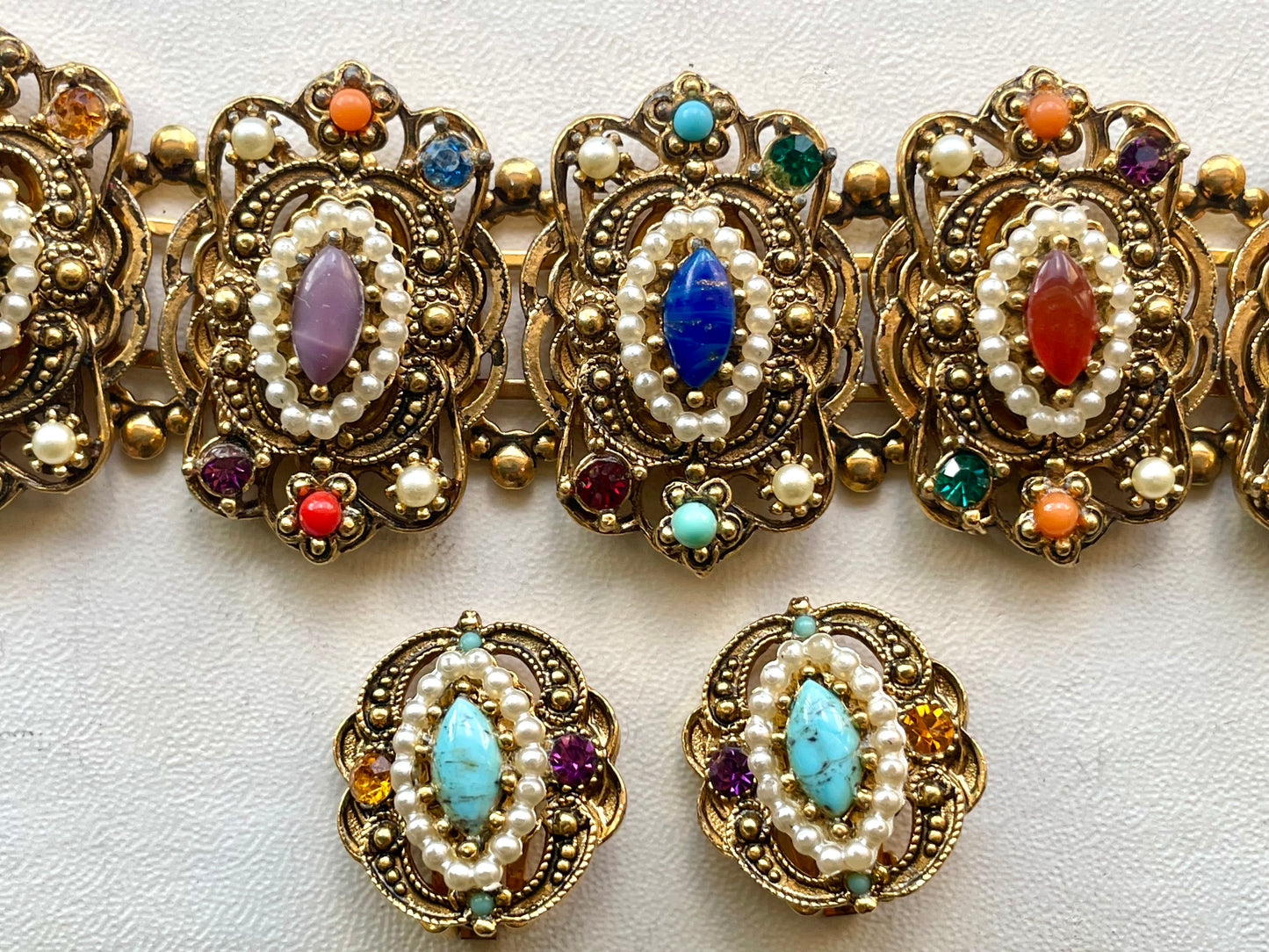 Ornate Victorian Bookchain Gold Brass Filigree Openwork Designer Crystal, Art Glass & Pearl Bracelet & Earring Demi Parure