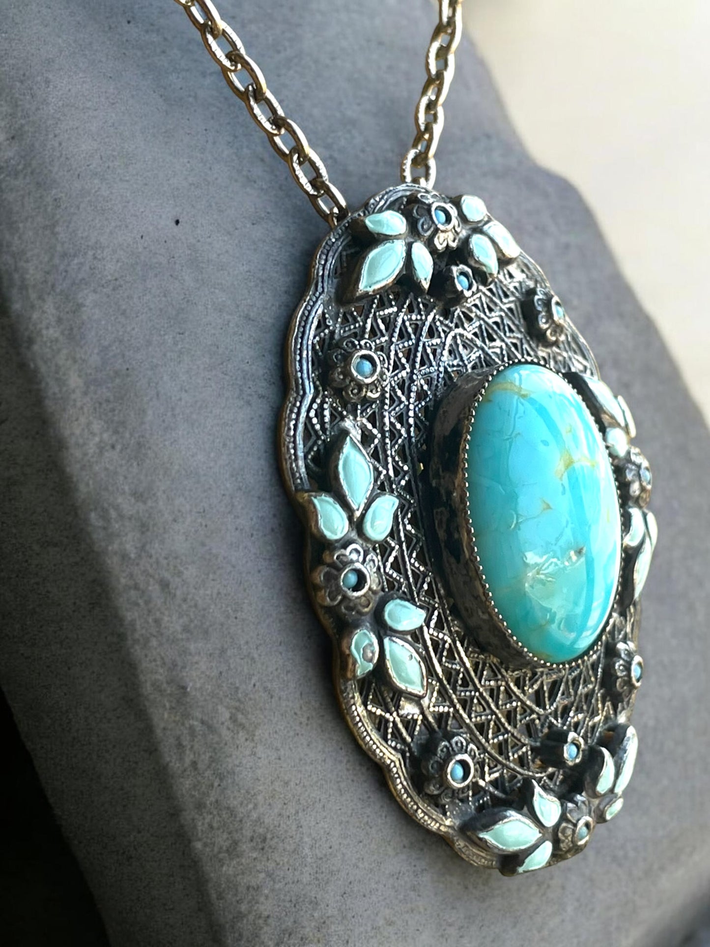 Edwardian Silver Filigree Czechoslovakian Hubble Turquoise Art Glass & Enamel Brooch Pendant Necklace