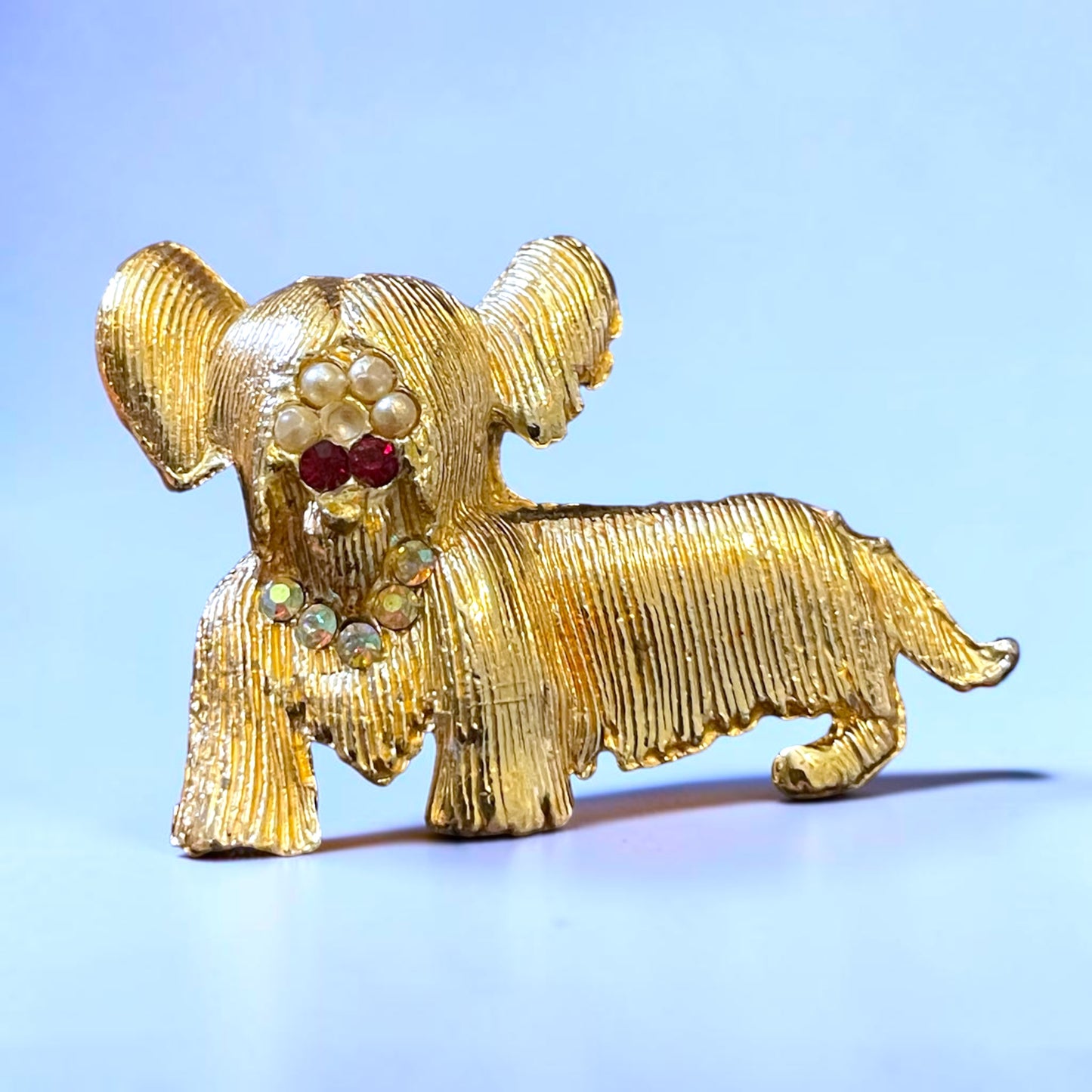 Vintage Figural Shih Tzu Dog Gold Brooch Aurora Borealis &Red Crystal Eyes & Pearls