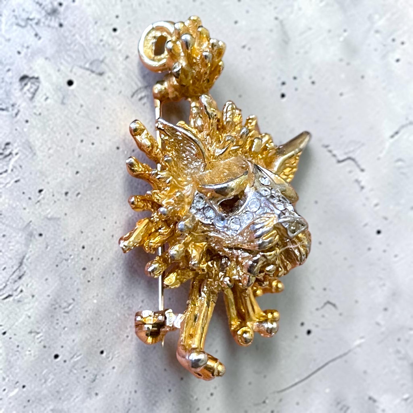 Vintage Hollywood Regency Gold & Silver Articulating Crystal Figural Lion Convertible Brooch/Necklace Pendant